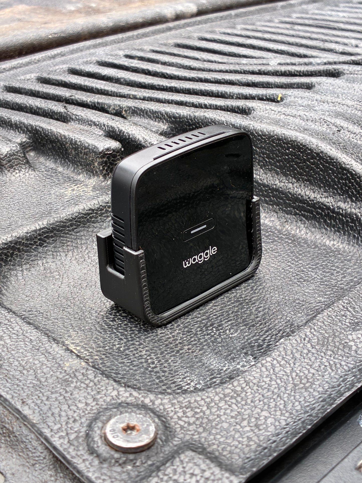 Waggle Flat Back Mount