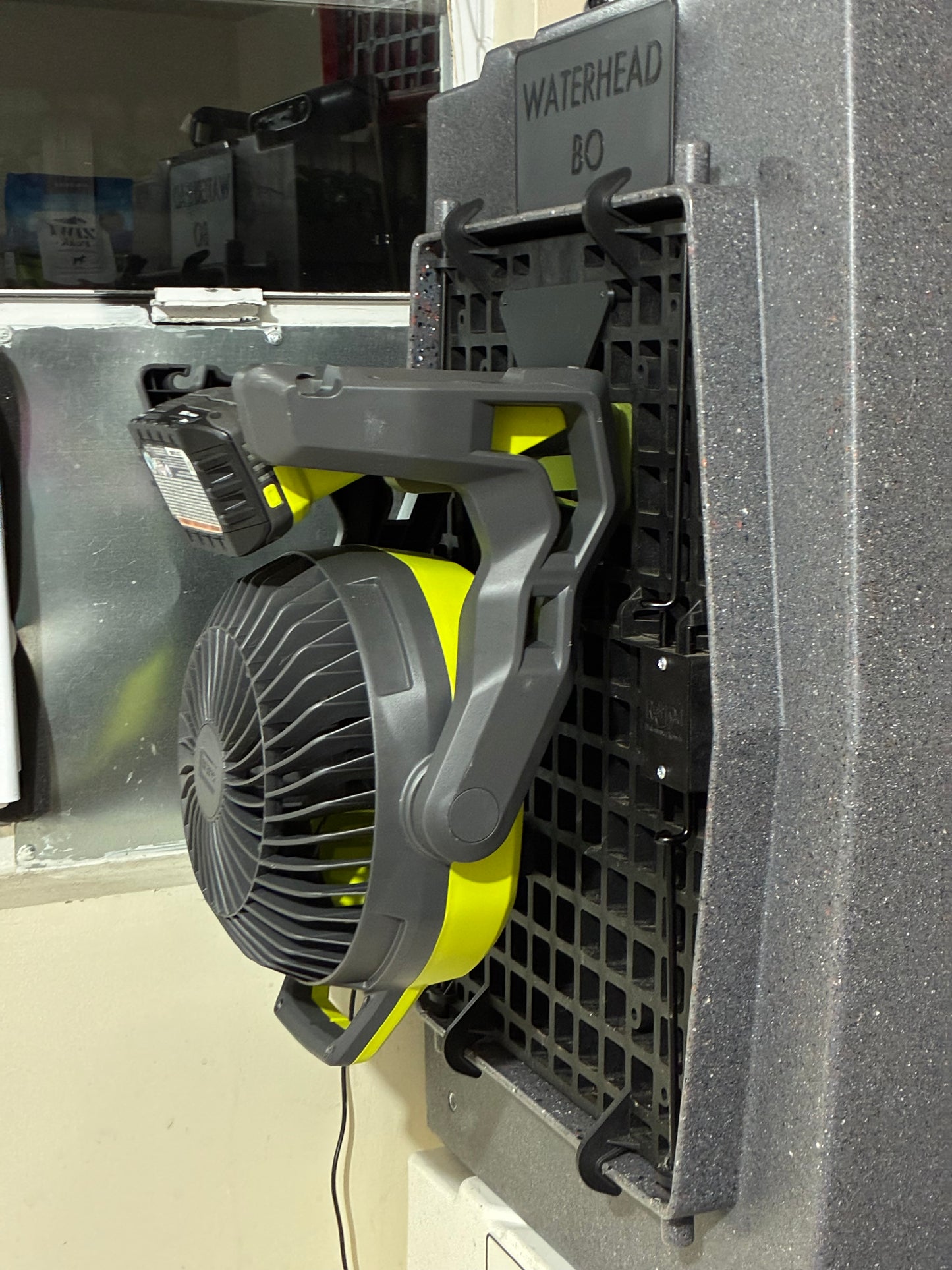 Ruffland Fan Hooks