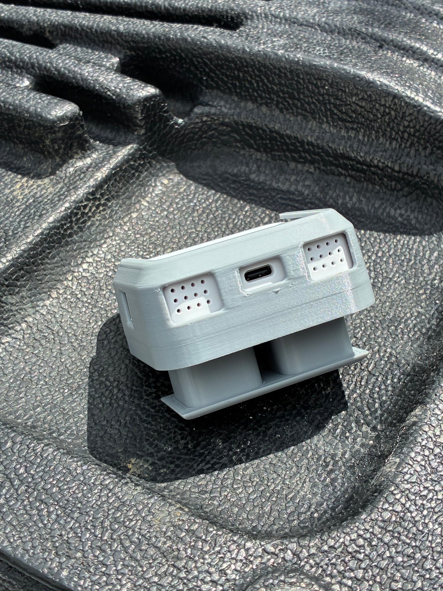 Necto Floating Ruffland Door Mount Holder