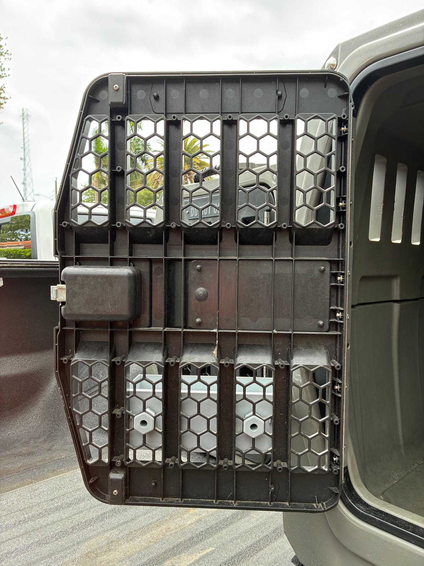 2 LITER Gunner Door Storage Buckets